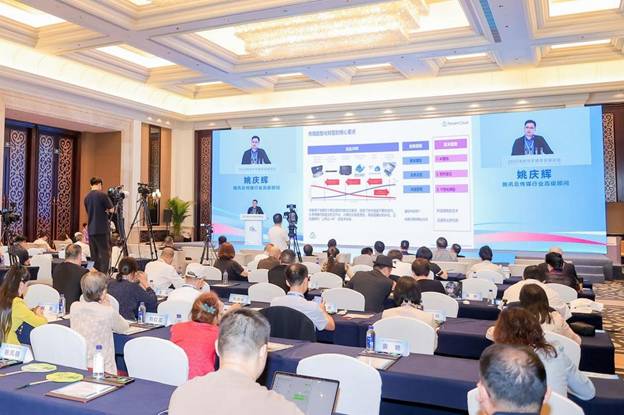 clip_image020.jpg 24070699